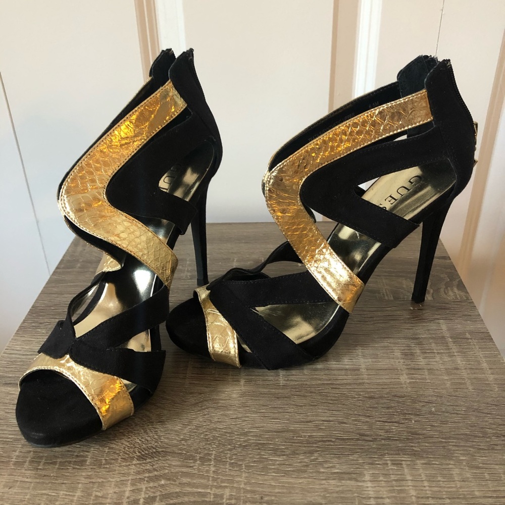 Guess pump sandals
